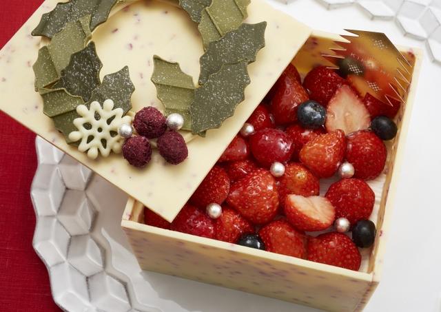 画像1: 【パティスリー キハチ】2019 クリスマスケーキ、限定ポーチに入った伝統菓子「シュトーレン」など可愛いクリスマスギフトも発売