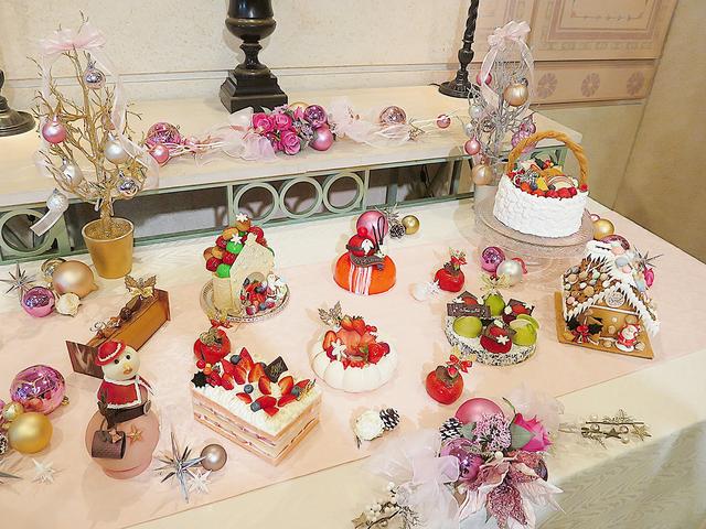 画像: 個性豊かなクリスマスケーキたち