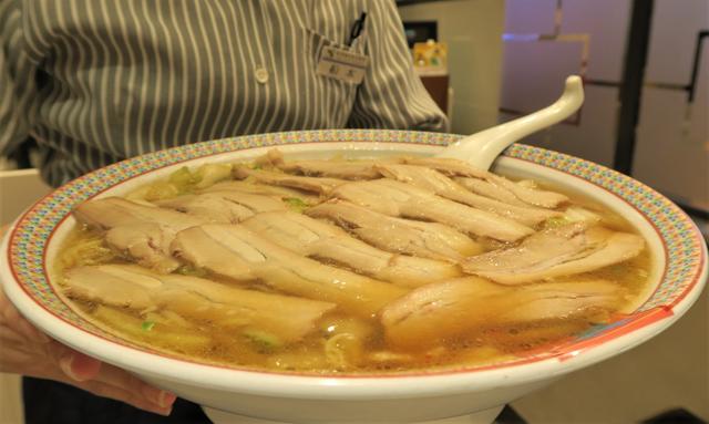 画像: 【東京駅限定 1日15食】 ギガチャーシューラーメン 神座飲茶樓 グランルーフ