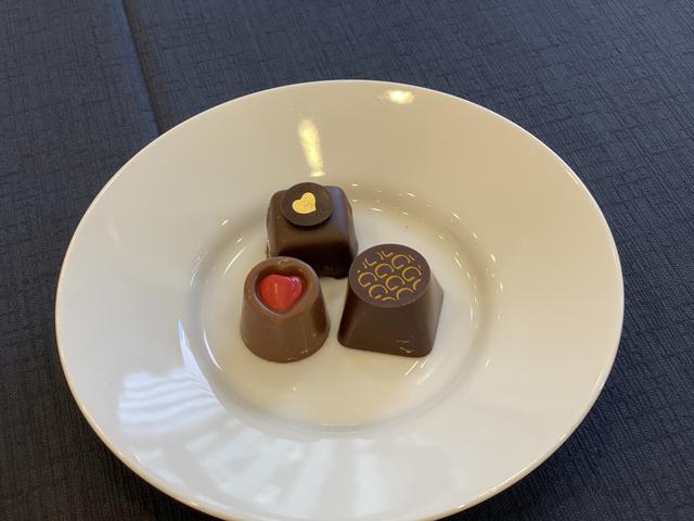 画像2: カカオからはじまる、6つの物語-chocolate collection-〜紀元前のはじまりから奇跡の発明や魅惑の出会いを経て、甘やかに優雅に年を重ねてきたチョコレートをひと箱に〜