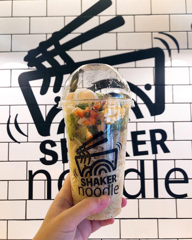 画像4: 『SHAKER noodle』シャカシャカ振って楽しい新感覚ラーメン!?ピリ辛しょうゆ味&あたたかい麺が新登場!