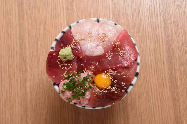 画像: トロとろとろ丼1,480円