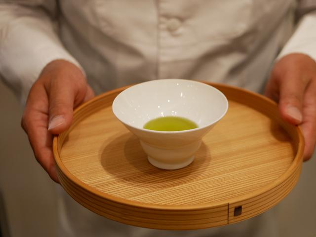 画像: ファッションフロアにはハイブランドや日本初上陸のセレクトショップが並びます