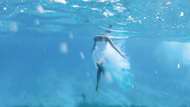 画像 : 3番目の画像 - 「水中でのウエディングが叶うマリンドレス・ALLIES、石垣島で“マリンフォトウエディング”をスタート」のアルバム - カワコレメディア