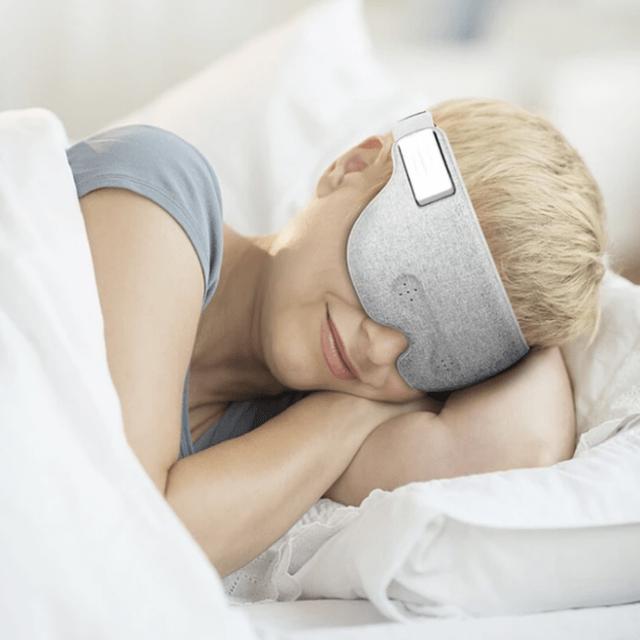 画像1: スマートなアイマスク「LUUNA」!最先端の脳波センサーとAIでスムーズな入眠とスッキリとした目覚めを実現!