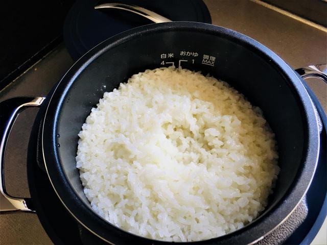 画像: 白米はたった25分でふっくら炊き上がります!