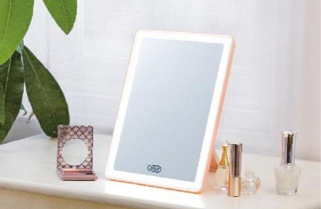 画像1: LEDライトで明るくお顔を映し、いつものメイクもワンランクアップ「Toffy Beauty LEDブライトミラー」