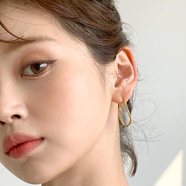画像1: 韓国コスメセレクトショップ「CREE`MARE」が選ぶ!「VAVI MELLO」でつくる!マスクをしてても楽しめる夏のグリッターメイク❤