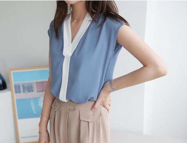 画像: Vネック配色ブラウス・全3色・t62258 ¥3,938 (税込)