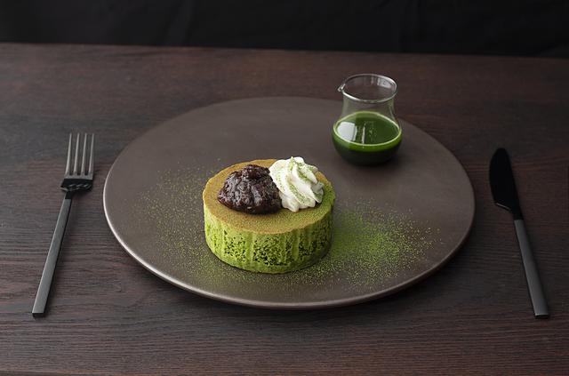 画像: コメパンケーキ〈もっちり抹茶〉 1,180円(税込)