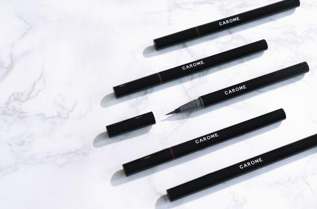 画像2: 「CAROME.リキッドアイライナー」から、秋のニュアンスメイクを叶える初の限定色「スモーキーグレー」