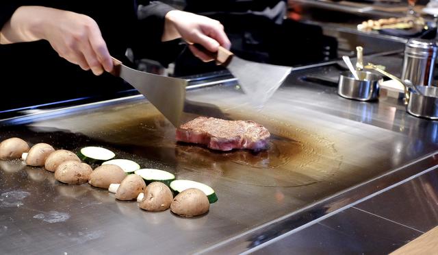画像: 本日の逸品料理(宮城県産仙台牛のロース)
