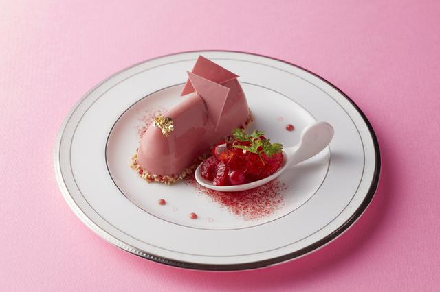 画像2: ピンクづくしの華やかなアフタヌーンティーセットが登場!