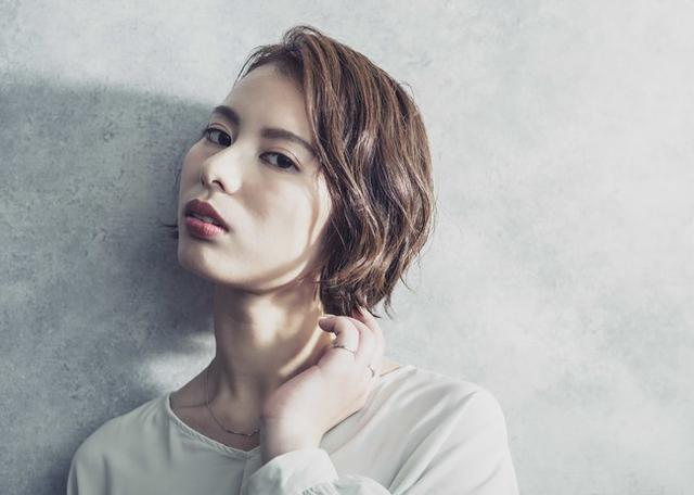 画像: SHORT WAVE Style 2WAY ストレート&カールヘアアイロン使用