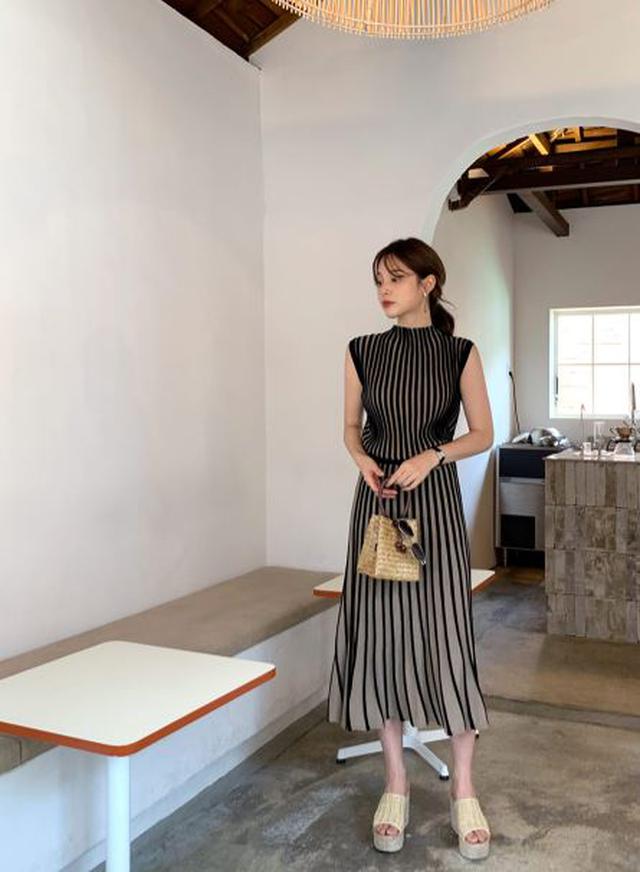 画像1: ニットストライプスリーブレス&スカートSET ¥7,656 (税込)