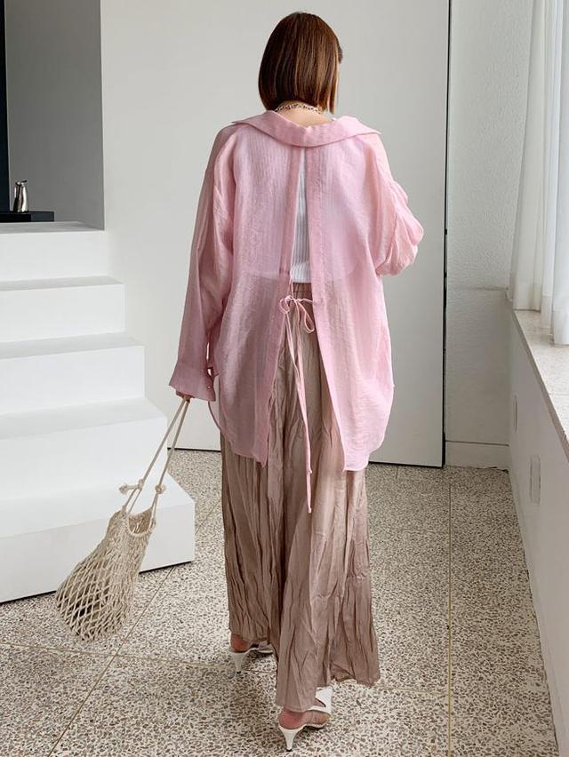 画像1: バックスリットシアーシャツ ¥6,369 (税込)