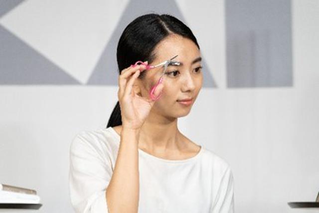 画像: ◇使用したアイテム:クシ付きマユハサミDX