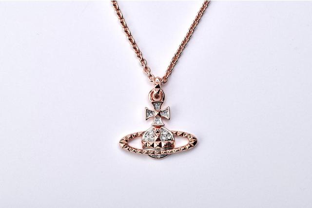 画像: MAYFAIR BAS RELIEF PENDANT 26,400円(税込)
