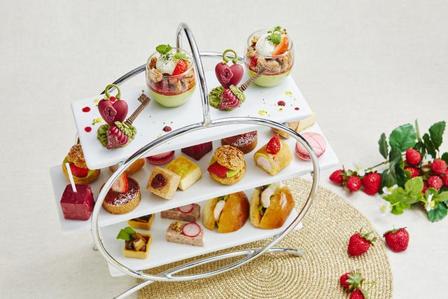 画像1: 甘美ないちごをスイーツやカクテルで。季節の美味しさを存分に味わう「ストロベリーカー二バル」