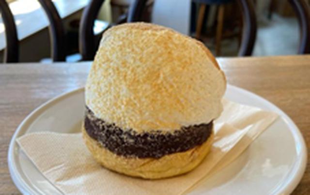 画像: ここでしか味わえない!八丁堀2F coffee「あんこマリトッツォ」