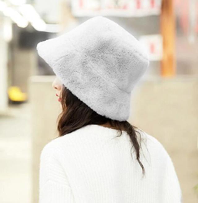 画像2: Qoo10 Fashionカテゴリー担当に聞く!もこもこであったかかわいい「ファー」アイテム♡