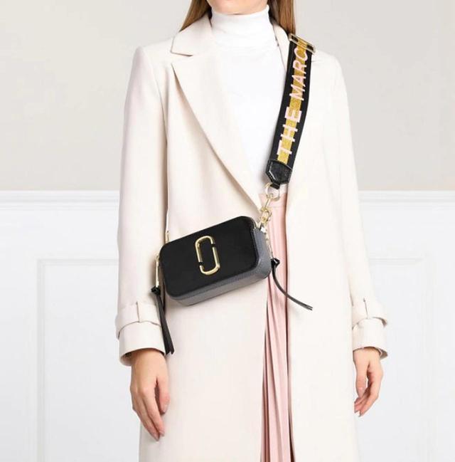 画像1: MARC JACOBS(マークジェイコブズ) 「THE SNAPSHOT MARC JACOBS」