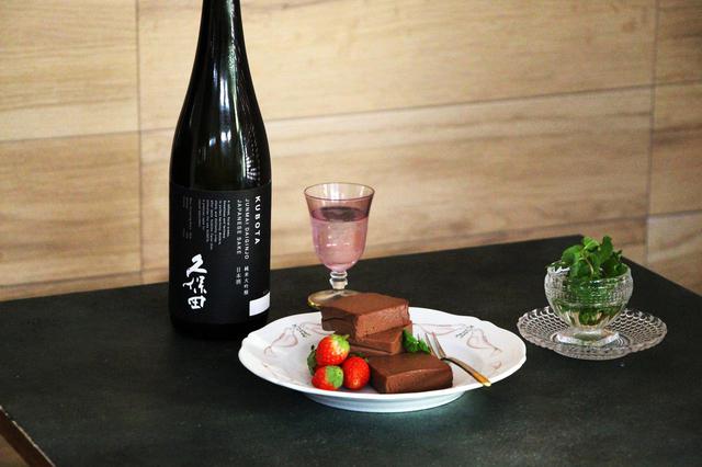 画像: 料理家おすすめの純米大吟醸酒で作る「ショコラテリーヌ」
