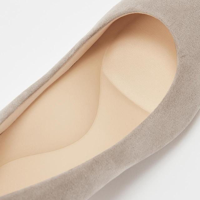 画像4: 小物から春を先取り!ユニクロの「きれい色パンプス」やキャッシュレス時代の新定番「ミニバッグ」が登場