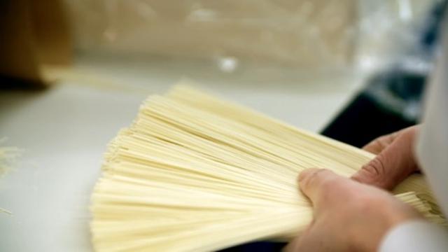 画像1: そうめん発祥の地で紡ぐ「山」「水」「人」。三輪そうめんムービーが公開中!
