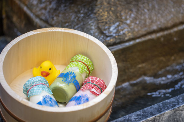 画像: 空きビルを一棟丸ごとフルリノベ。お風呂上がりを楽しむようにくつろいで!