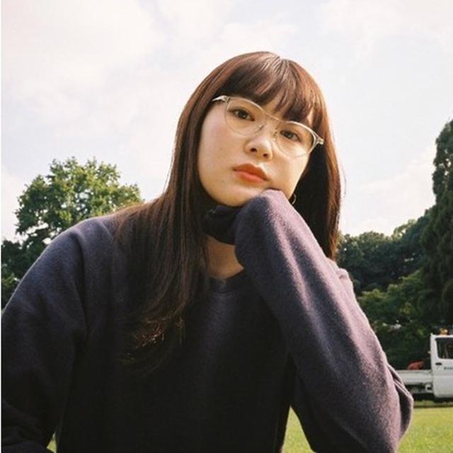 画像: 柴田ひかり ファッションセンスや独自のスタイルを併せ持ちSNSで発信するライフスタイルは同世代から絶大な支持を集める。モデル活動に加えて、フォトグラファーとしての一面も持ちブランドコラボや写真展の開催などクリエイティブな活動も行っている。 Instagram:@shibatahikari