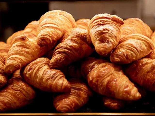画像: MAISON KAYSER 1番人気のクロワッサン3個セット ■価格:648円(税込)