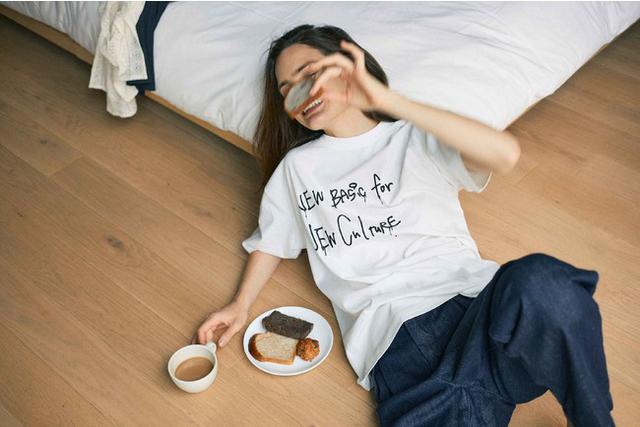 画像6: “着た人が楽しくなる”をテーマにシルエットにこだわったデニムとメッセージロゴTシャツの4型を発売