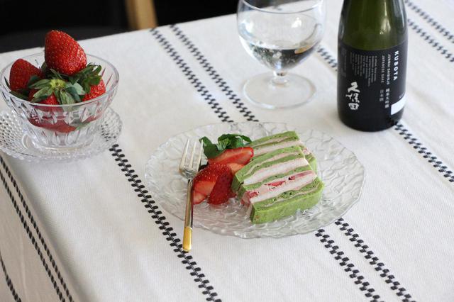 画像: 酒粕と抹茶のミルフィーユケーキ