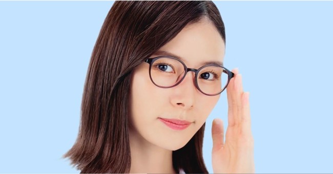 画像: 朝日奈央さん、スーツ姿でプレゼン篇CMに出演