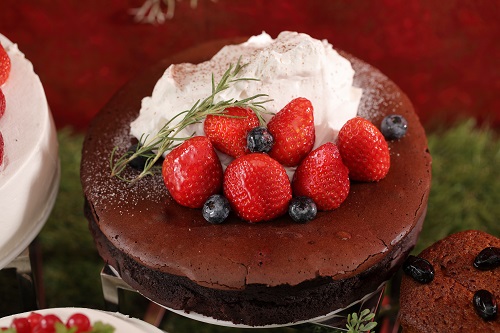 画像5: 贅沢に！好きなだけ！ 『農家直送　朝摘み苺食べ放題』