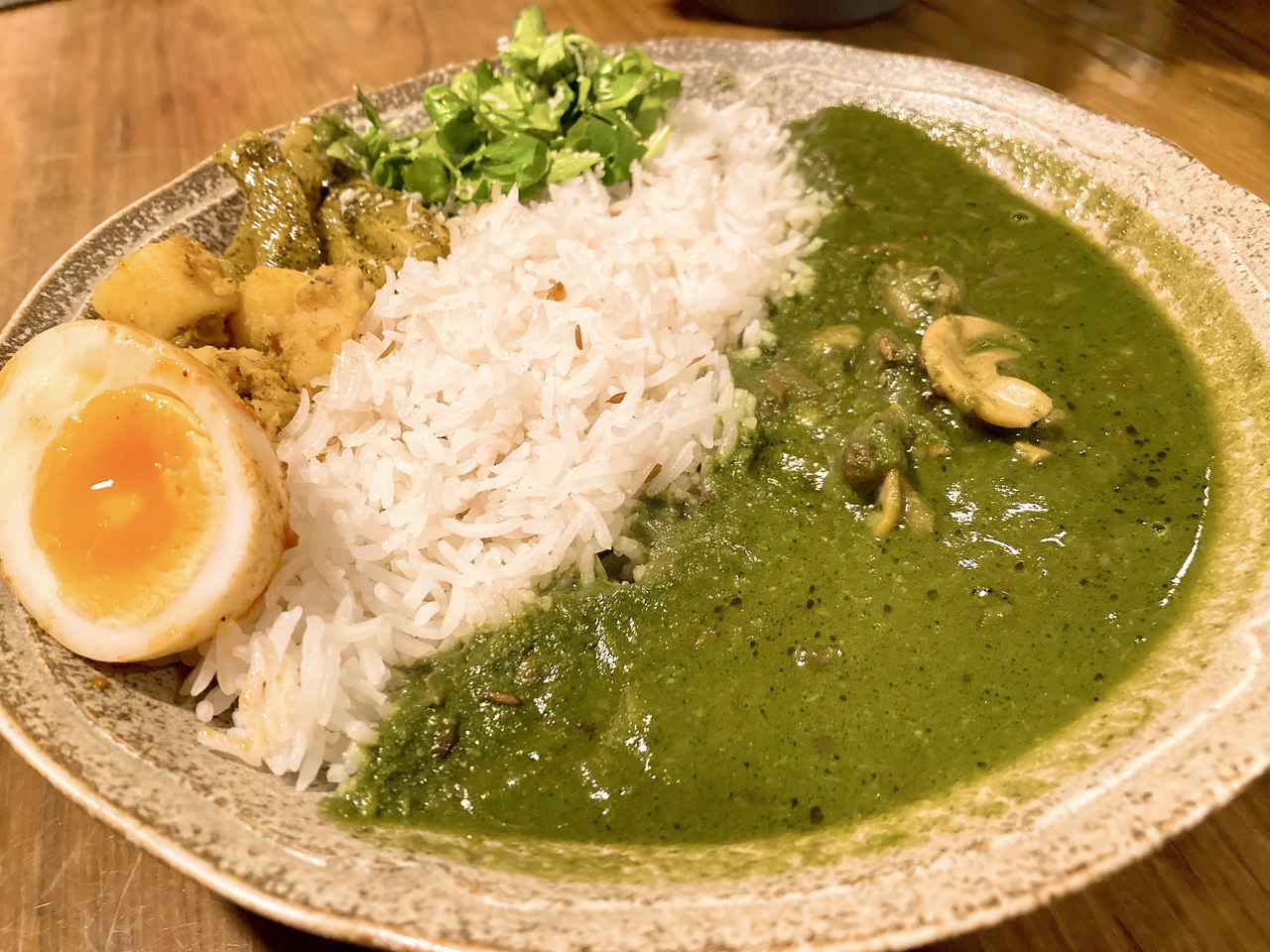 画像2: めくるめく５色カレーの世界へ