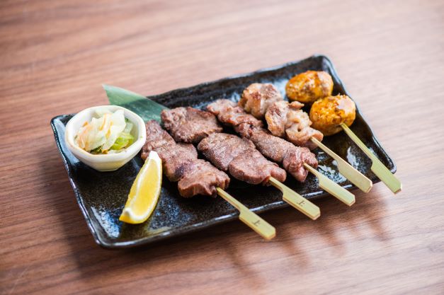 画像3: 「新宿横丁」でしか味わえない、バラエティ豊かな各店舗のイチオシ!メニューをご紹介!