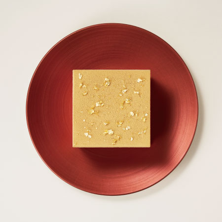 画像: 奥深くも儚い口溶けと、ふんわりと広がるエレガントな香り