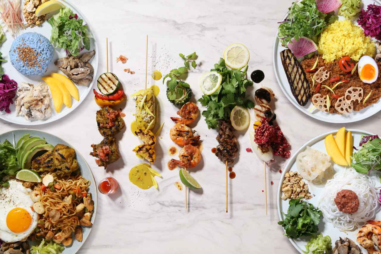 画像2: インスタ映えするグルメ串焼きもマスト