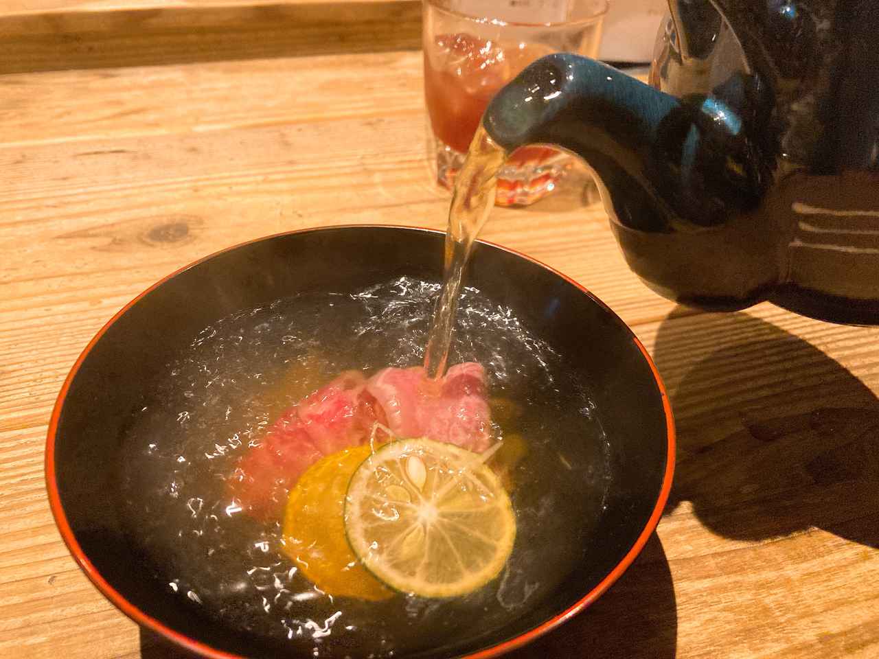 画像5: 薪焼き釜でじっくり焼き上げる、厳選されたお肉