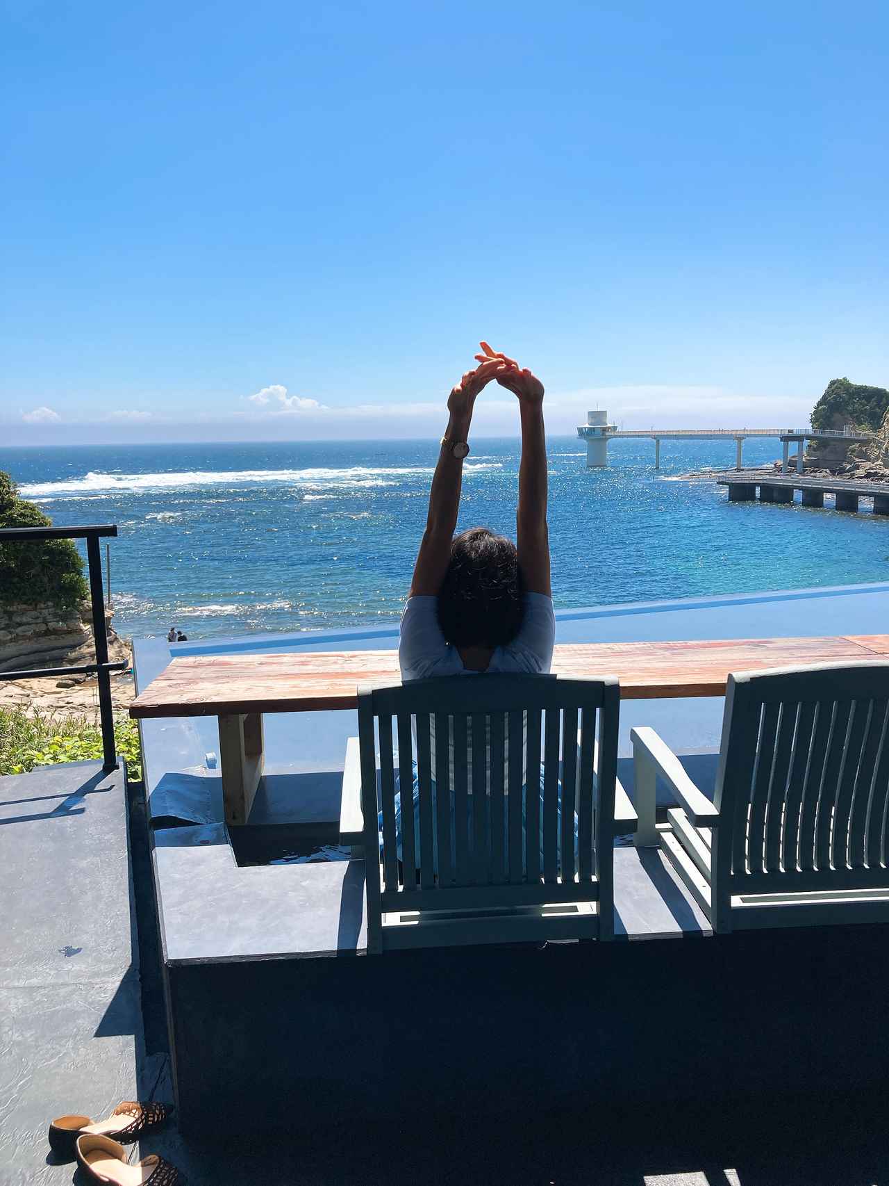 画像12: ビーチ真ん前のレストランでいただく、絶品とは?!