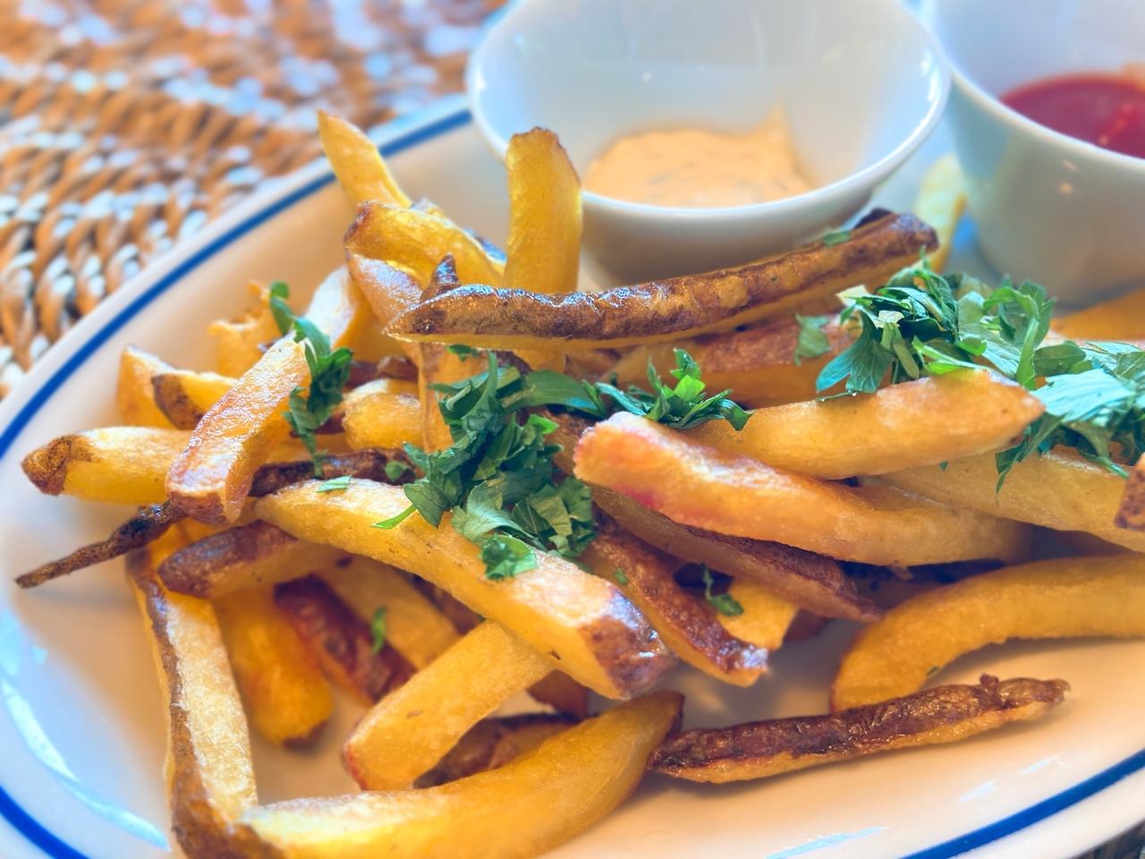 画像7: ビーチ真ん前のレストランでいただく、絶品とは?!