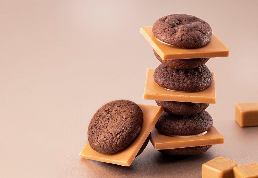 画像1: まるで生食感！お菓子のバーガーブランドから新ジャンル『やわらかバーガー』新登場