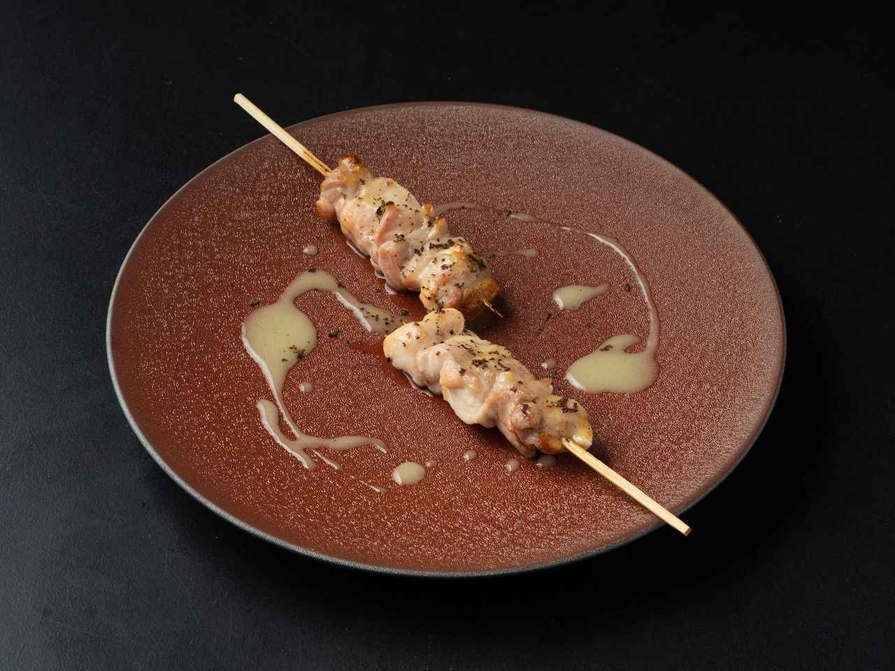 画像: もも × トリュフバターソース