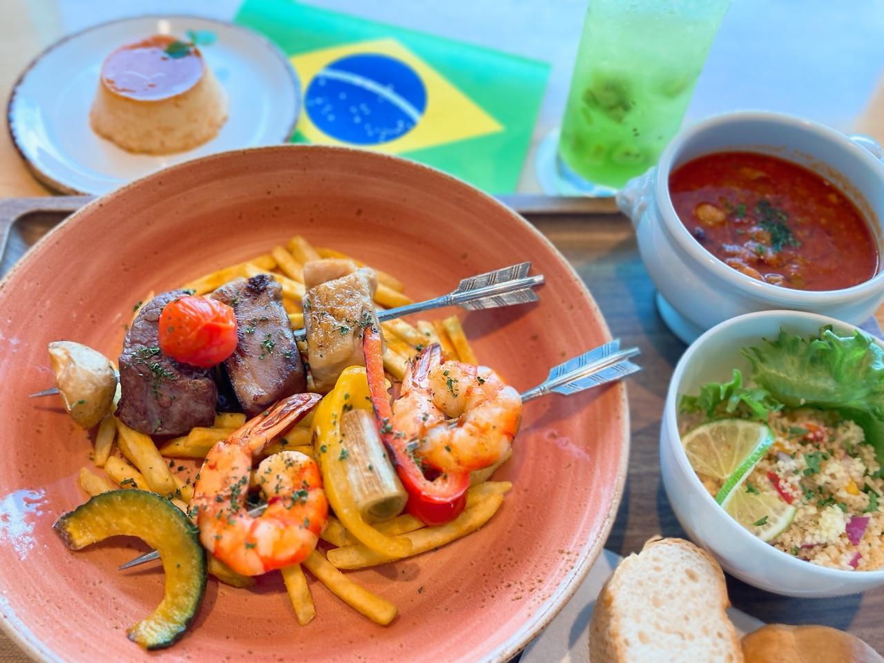 画像13: ホテルでいただく本格ブラジル料理