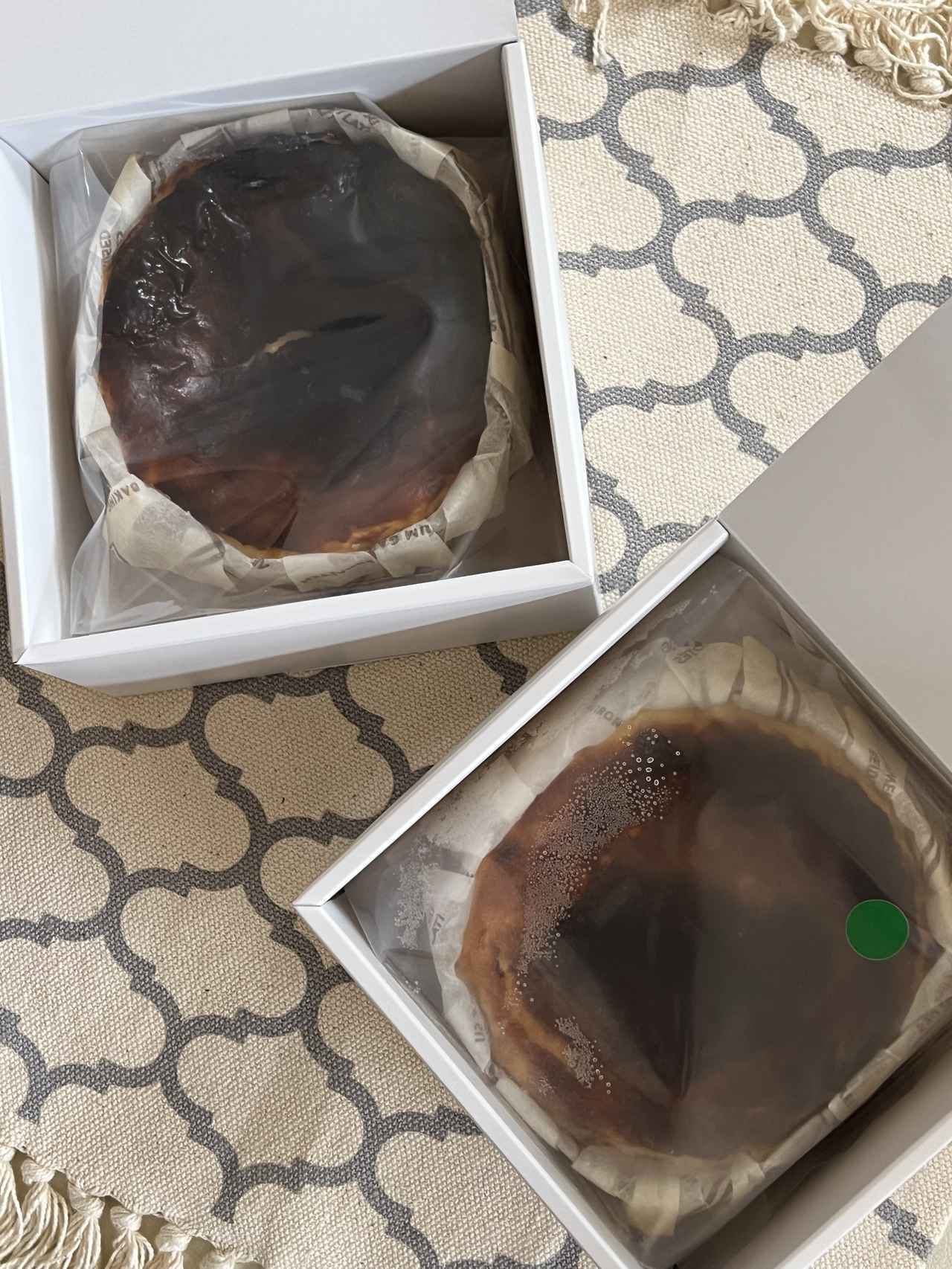 画像: 熟成と非熟成の食べ比べセット。同レシピで、焼き時間、温度は一緒。違いは熟成をしたか、していないか。 熟成バスクチーズケーキ　7,200 円（税込）