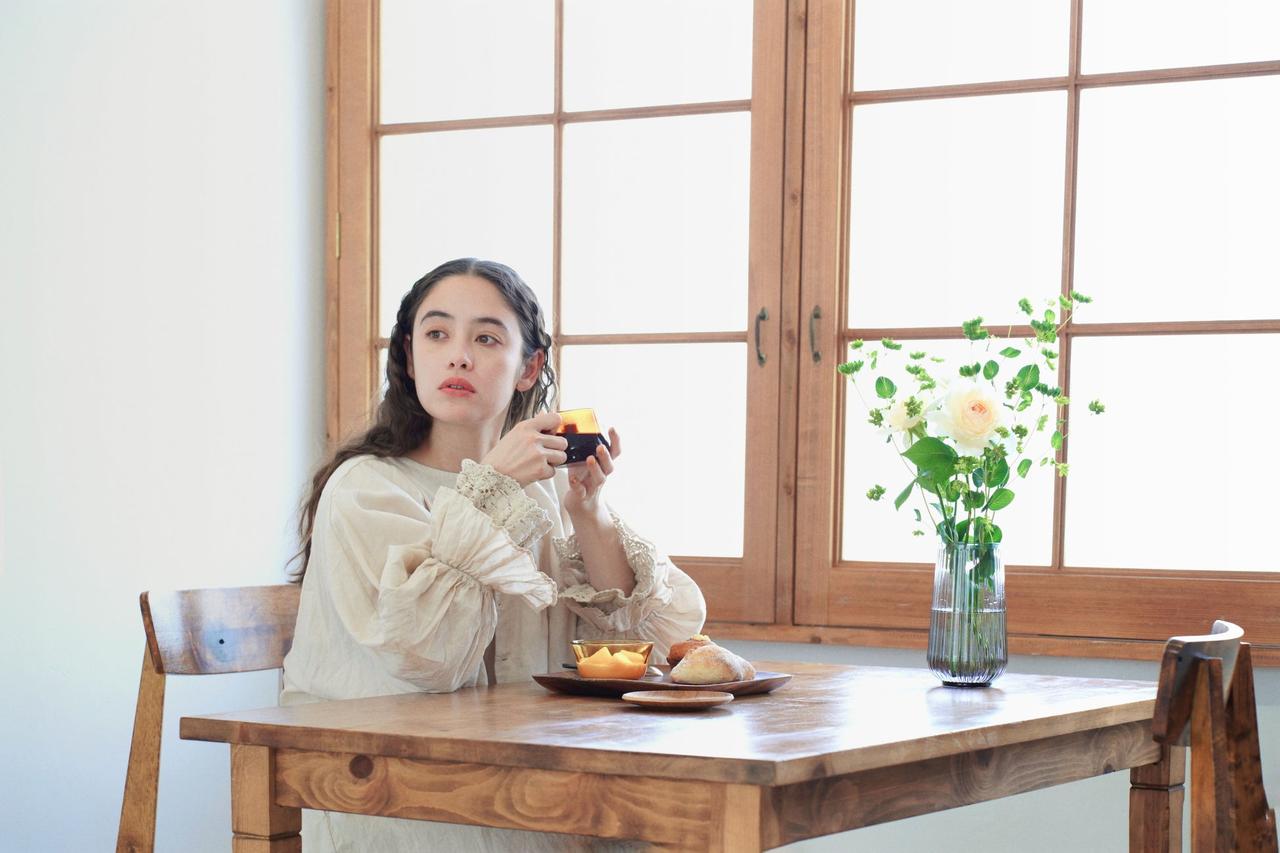 画像1: 日々の暮らしを彩るサステナブルな日常着がラインナップ。