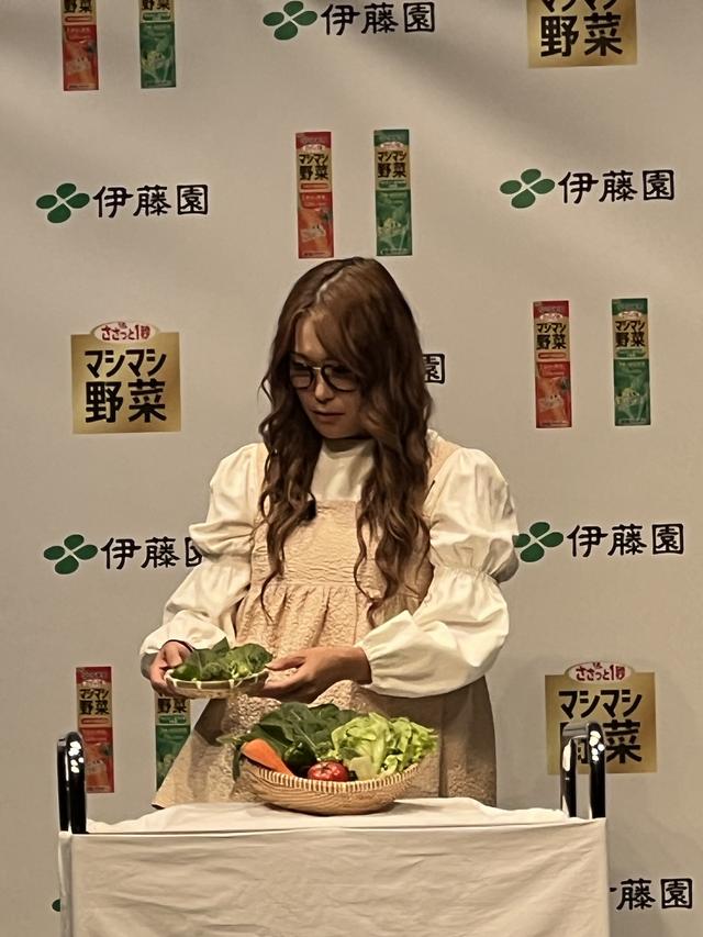 いつもの食事にかけるだけ！野菜不足解消「ささっと1秒 マシマシ野菜