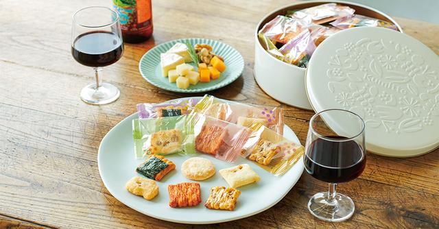 創業100周年 中央軒煎餅の“欠けたおかき”の量り売りがオトクな3